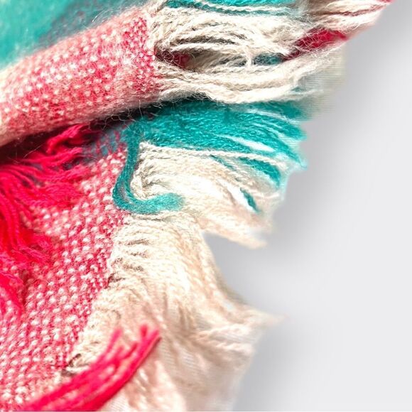 SHIRALEAH large plaid scarf - Picture 6 of 8